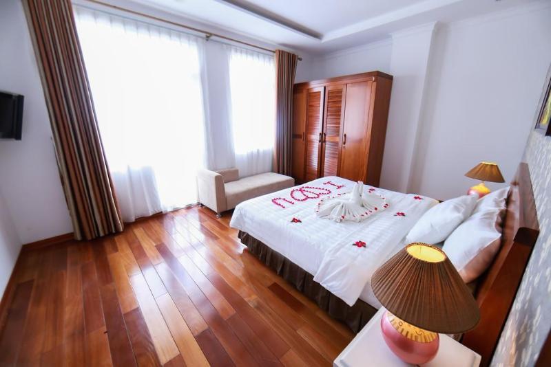 Tran Hotel Hanoi Buitenkant foto